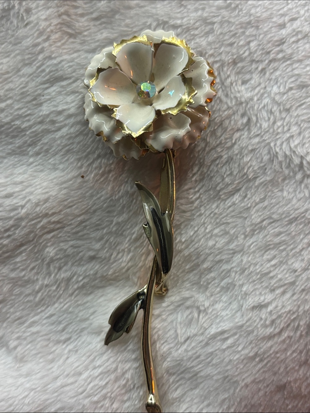 White Enamel Flower Brooch with Gold Trim - Elegant Women's Accessory